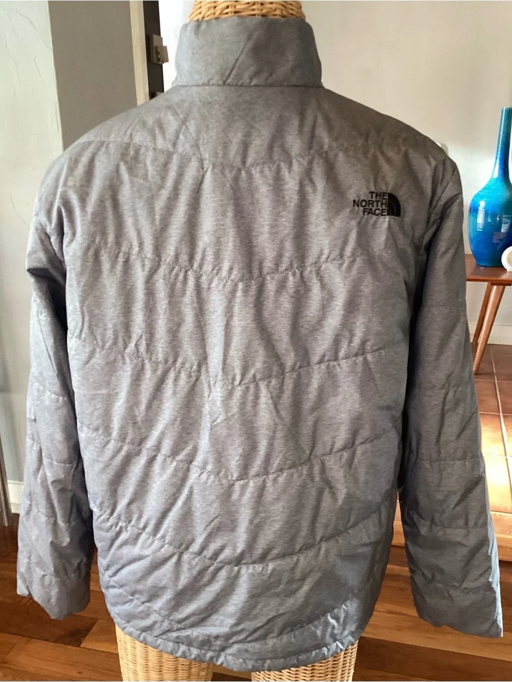 The North Face Men's Light Gray Quilted Puffer Jacket